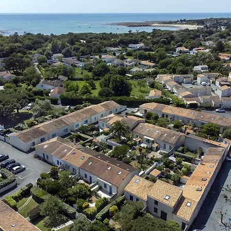 Holiday home Charmante Maison 2 Pieces, Mezzanine, 6 Couchages, Proche, Wifi - Fr-1-246a-303